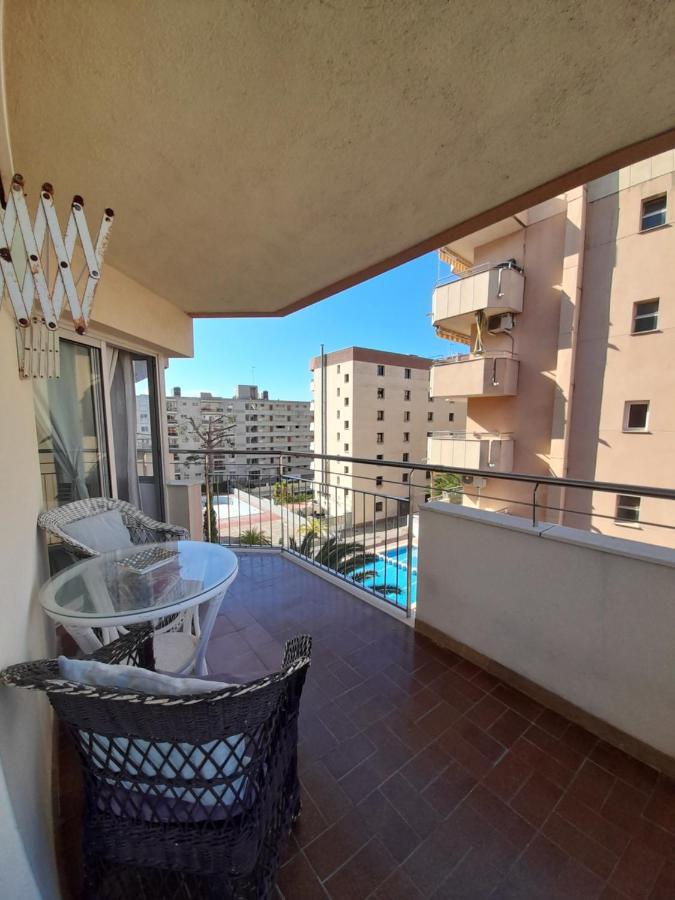 Apartamento En ซาลอว์ ภายนอก รูปภาพ