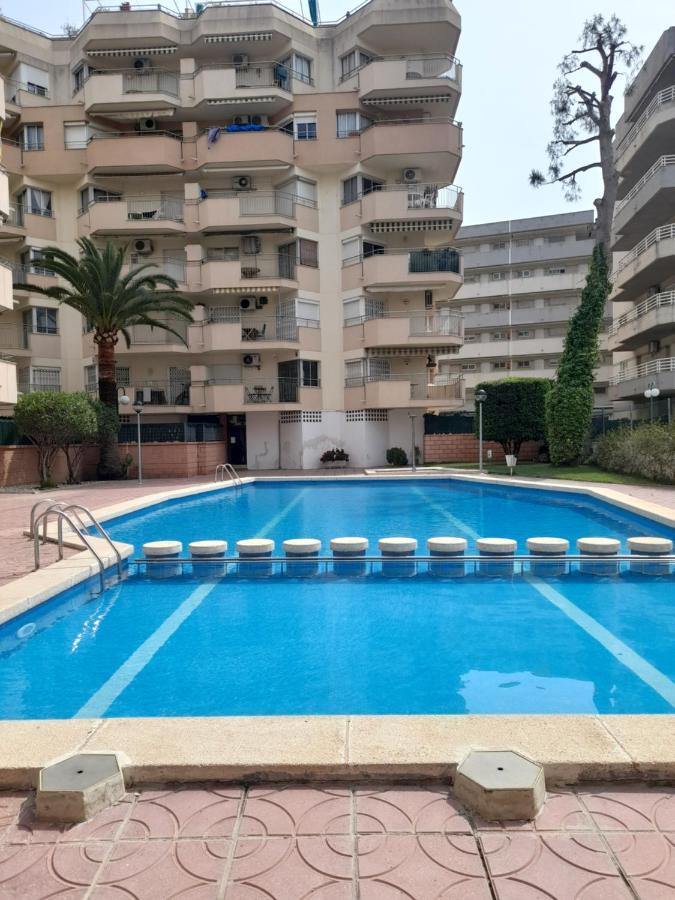 Apartamento En ซาลอว์ ภายนอก รูปภาพ