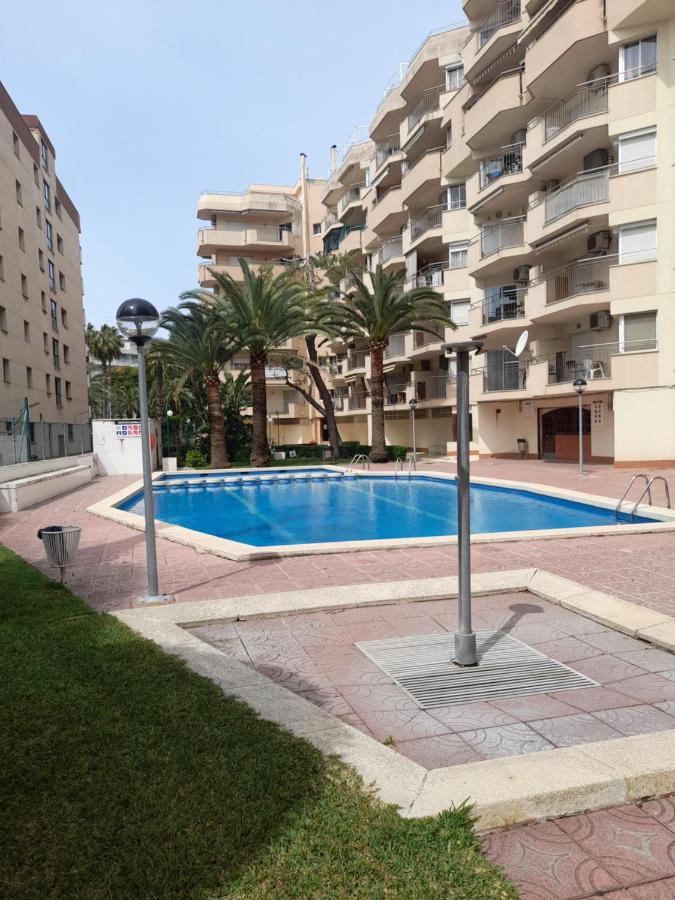 Apartamento En ซาลอว์ ภายนอก รูปภาพ