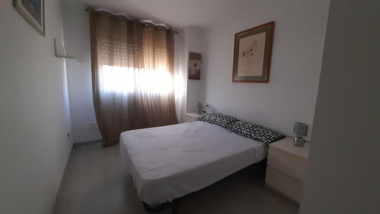 Apartamento En ซาลอว์ ภายนอก รูปภาพ